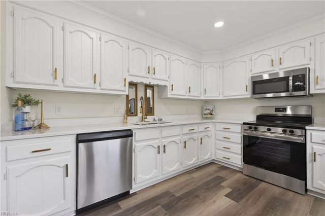 5800 Pontiac RD, Virginia Beach, VA 23462