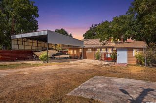 235 Burroughs, Seguin, TX 78155
