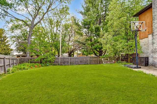 6732 W 113th Place, Worth, IL 60482