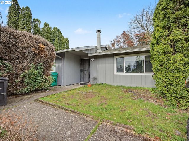 18635 Se Division St, Gresham, OR 97030