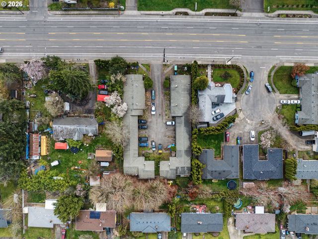 18635 Se Division St, Gresham, OR 97030