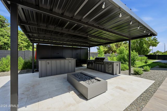 5226 E SWEETWATER Avenue, Scottsdale, AZ 85254