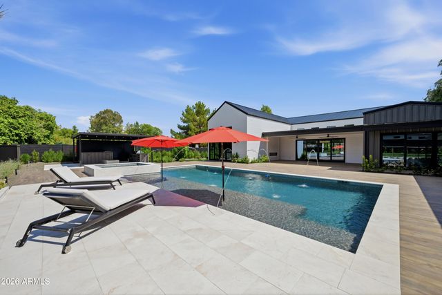 5226 E SWEETWATER Avenue, Scottsdale, AZ 85254
