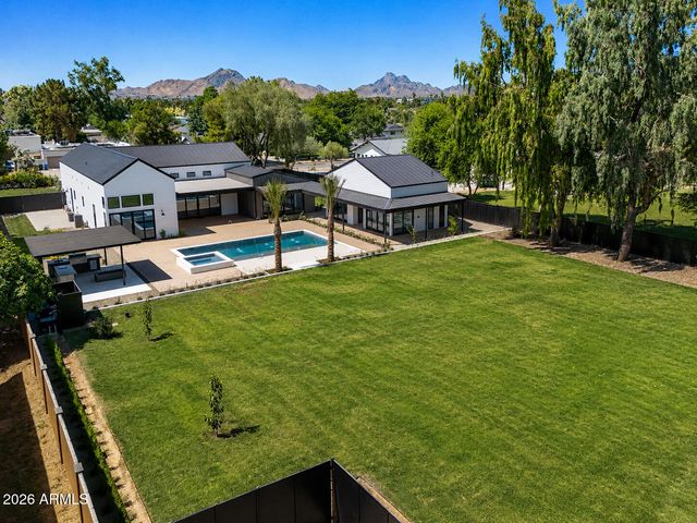5226 E SWEETWATER Avenue, Scottsdale, AZ 85254