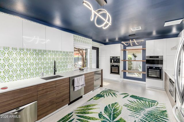 13139 W SEVILLE Drive, Sun City West, AZ 85375