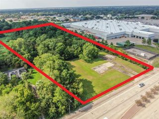 3302 Dixie Farm Road, Pearland, TX 77581