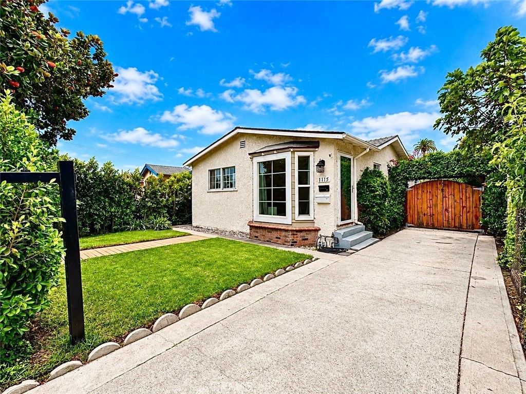 1115 E 105th Street, Los Angeles, CA 90002 — photo 2