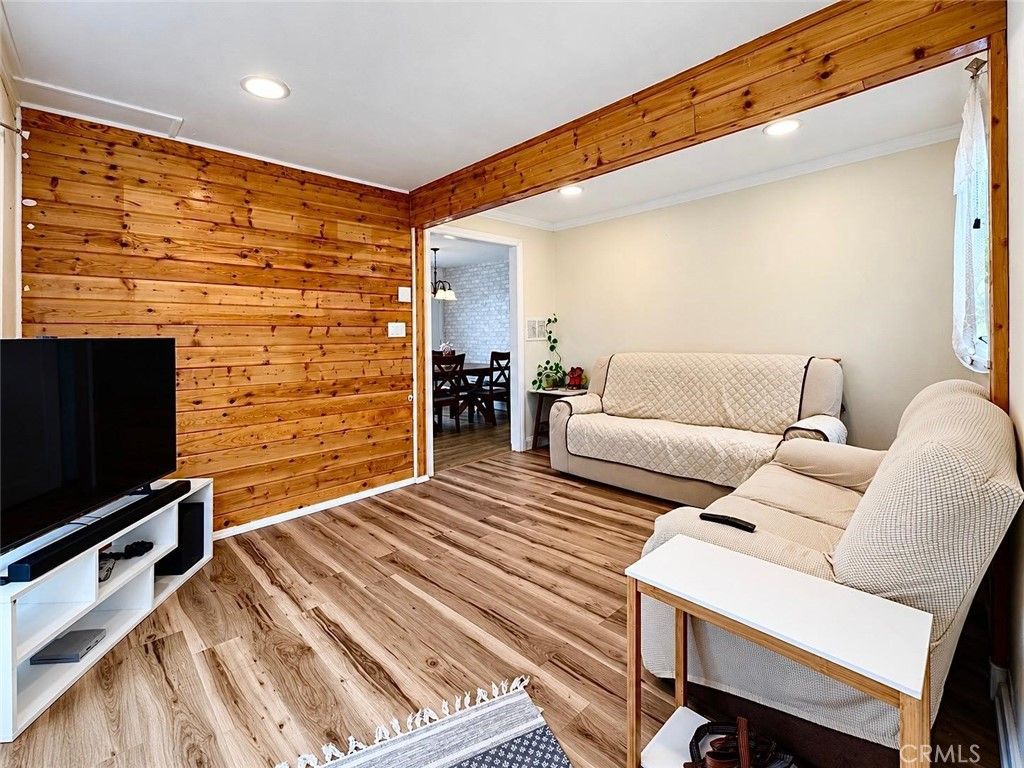 1115 E 105th Street, Los Angeles, CA 90002 — photo 3
