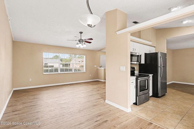 1578 Paisley Street NW, Palm Bay, FL 32907