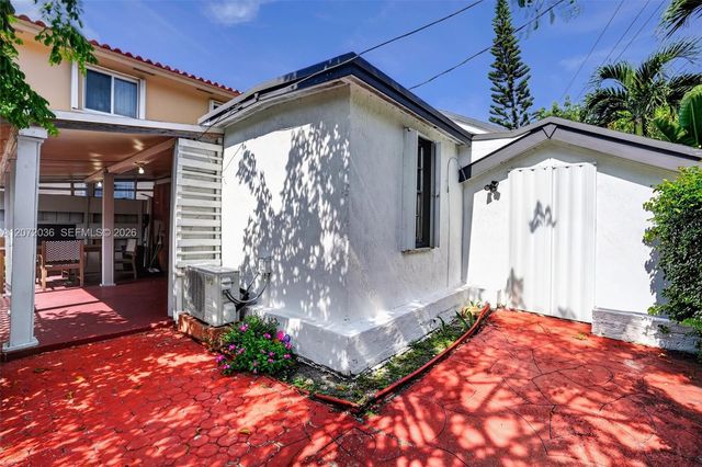 3375 SW 29th Terrace B, Miami, FL 33133