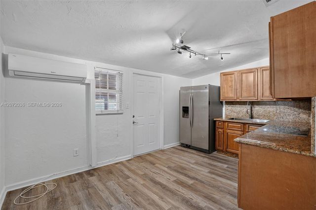 3375 SW 29th Terrace B, Miami, FL 33133