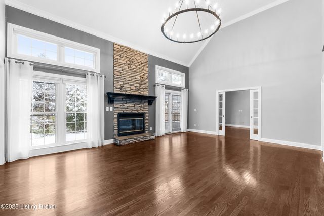 7414 Cambridge Dr, Crestwood, KY 40014