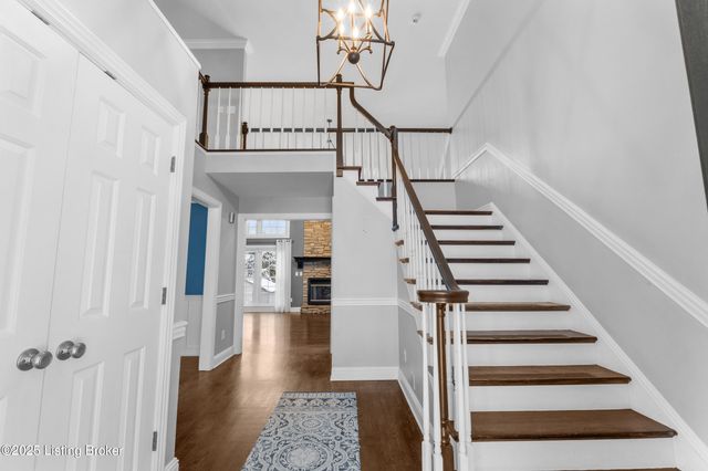 7414 Cambridge Dr, Crestwood, KY 40014