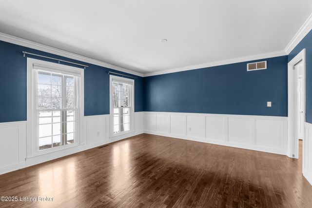 7414 Cambridge Dr, Crestwood, KY 40014