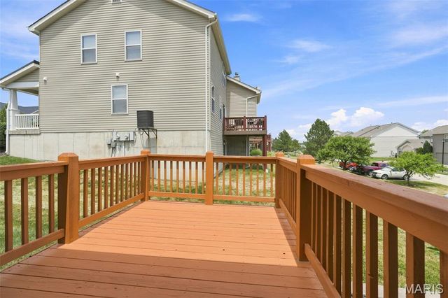 53 Country Village Court, O'fallon, MO 63367