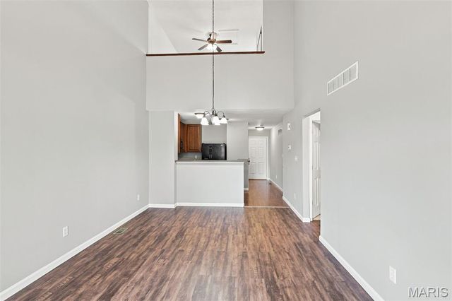 53 Country Village Court, O'fallon, MO 63367