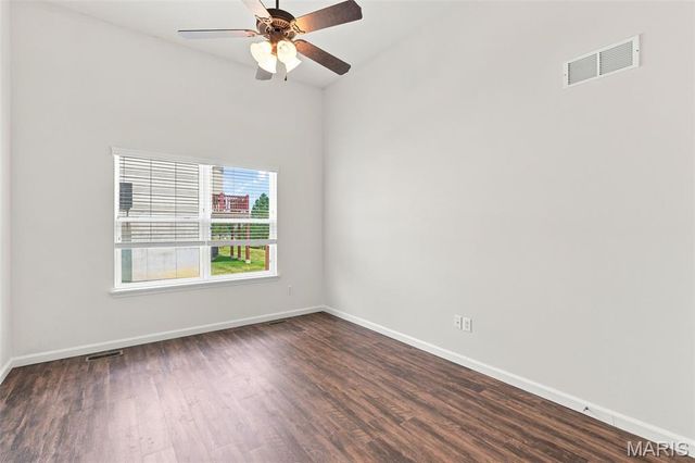 53 Country Village Court, O'fallon, MO 63367