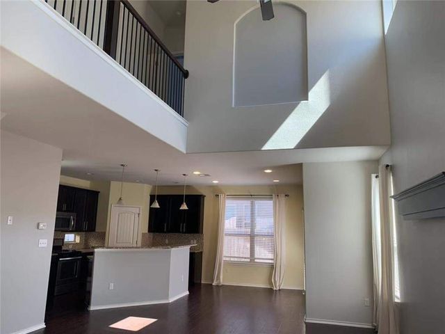 9829 Milla CIR 74, Austin, TX 78748