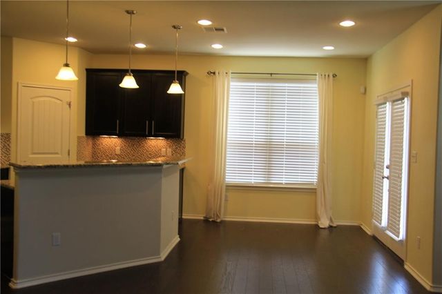 9829 Milla CIR 74, Austin, TX 78748