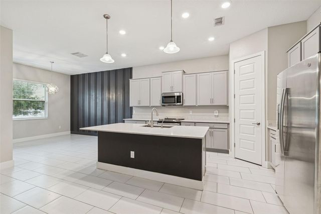 7604 S JUANITA STREET, Tampa, FL 33616