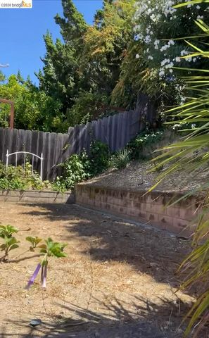 2206 Seacliff Dr, Milpitas, CA 95035