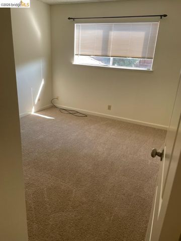 2206 Seacliff Dr, Milpitas, CA 95035