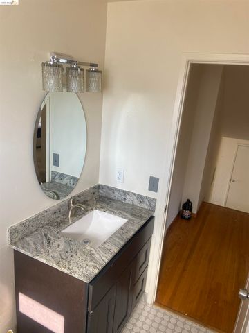 2206 Seacliff Dr, Milpitas, CA 95035