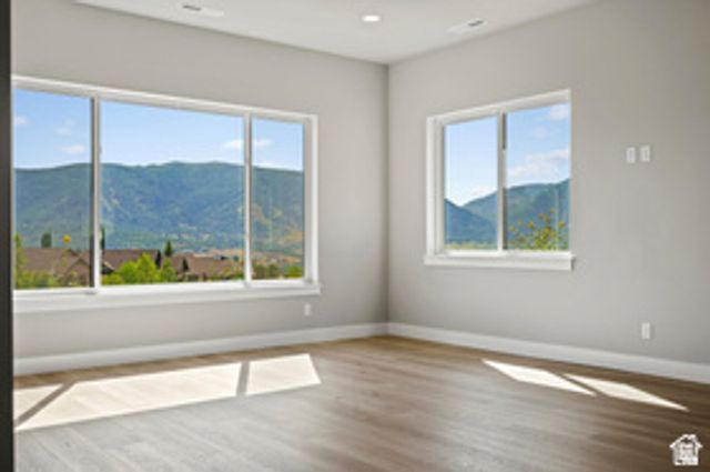 5713 E ELKHORN DR, Eden, UT 84310