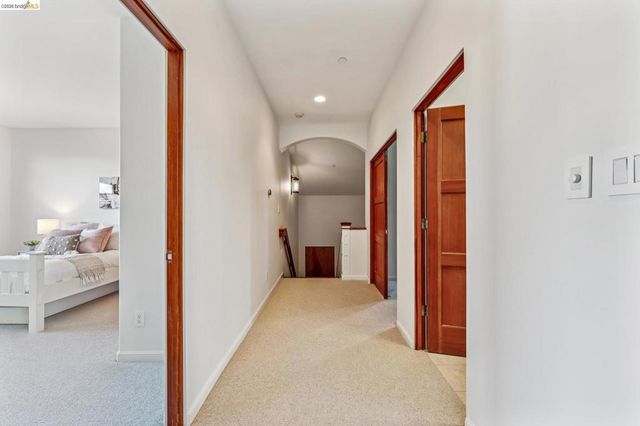 13454 Campus Dr, Oakland, CA 94619