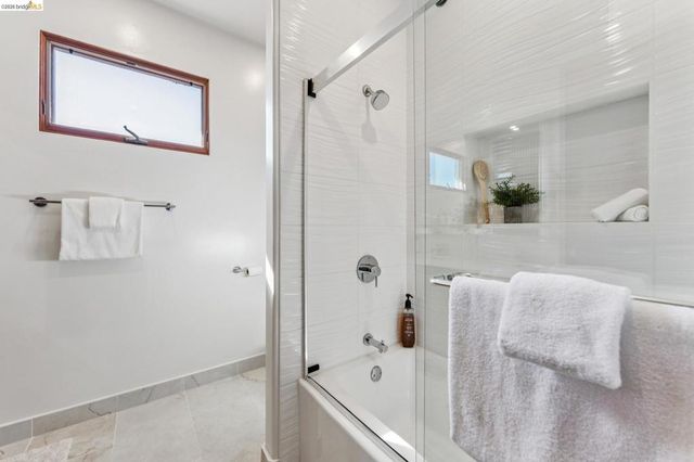 13454 Campus Dr, Oakland, CA 94619