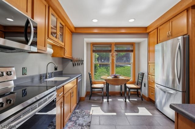 8 Bob White, Allamuchy Twp., NJ 07840