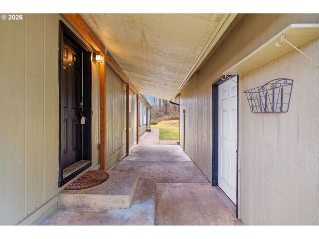 40405 Nw MAPLE RIDGE Rd, Woodland, WA 98674