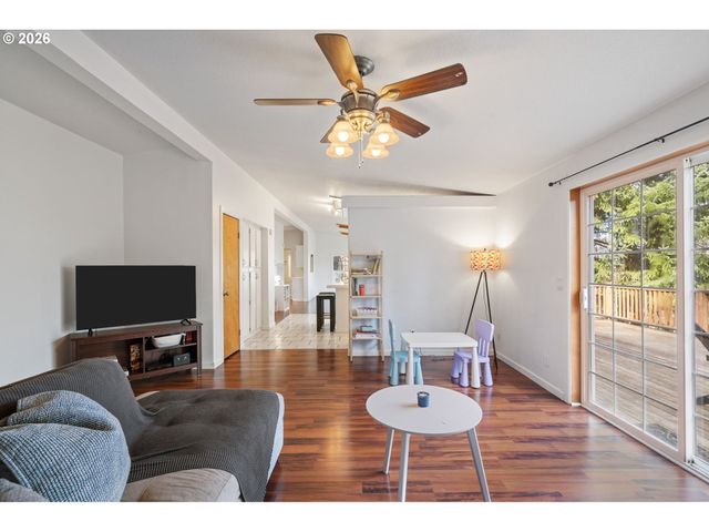 40405 Nw MAPLE RIDGE Rd, Woodland, WA 98674