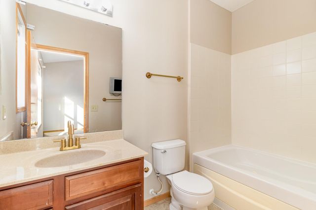 9062 Archer Lane N, Maple Grove, MN 55311