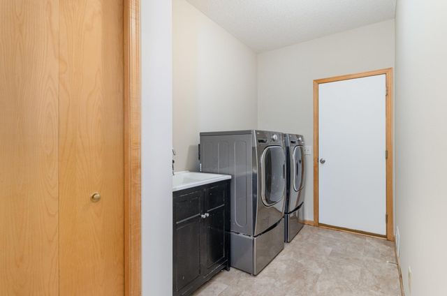 9062 Archer Lane N, Maple Grove, MN 55311