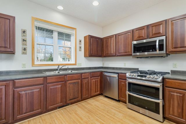 9062 Archer Lane N, Maple Grove, MN 55311