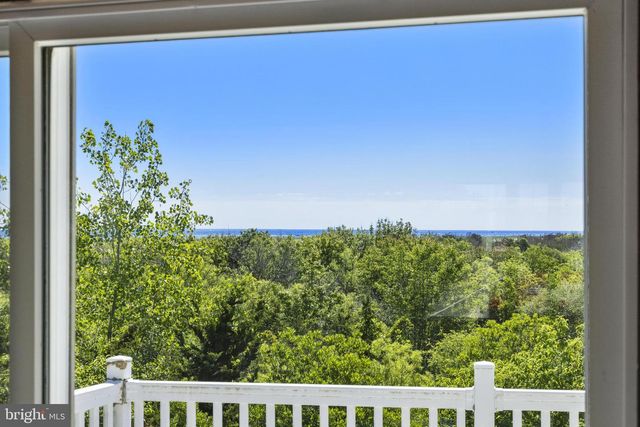 402 CENTRAL AVE, Barnegat Light, NJ 08006