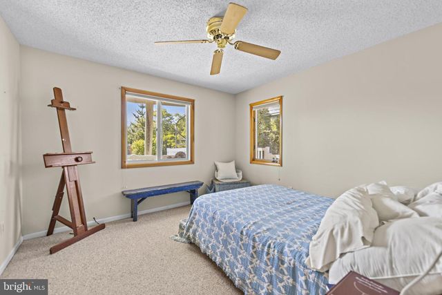 402 CENTRAL AVE, Barnegat Light, NJ 08006