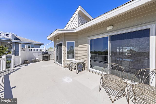 402 CENTRAL AVE, Barnegat Light, NJ 08006