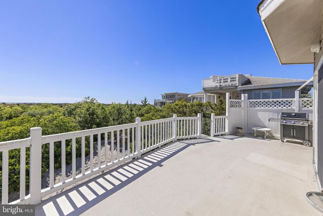 402 CENTRAL AVE, Barnegat Light, NJ 08006