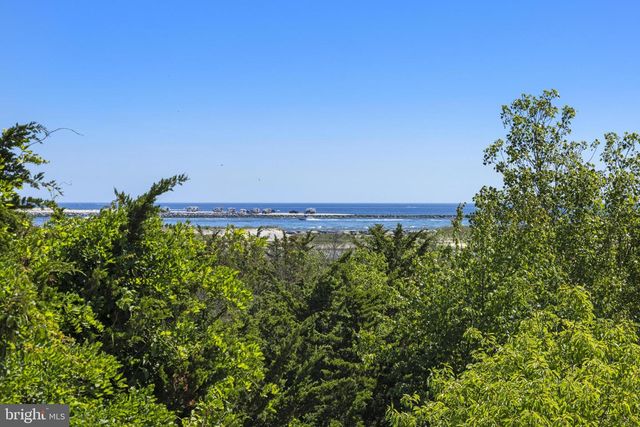402 CENTRAL AVE, Barnegat Light, NJ 08006