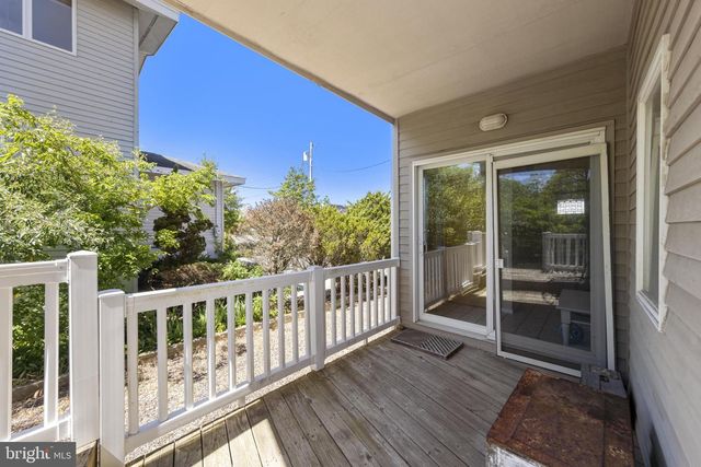402 CENTRAL AVE, Barnegat Light, NJ 08006