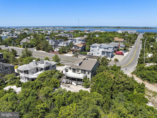 402 CENTRAL AVE, Barnegat Light, NJ 08006