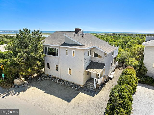 402 CENTRAL AVE, Barnegat Light, NJ 08006