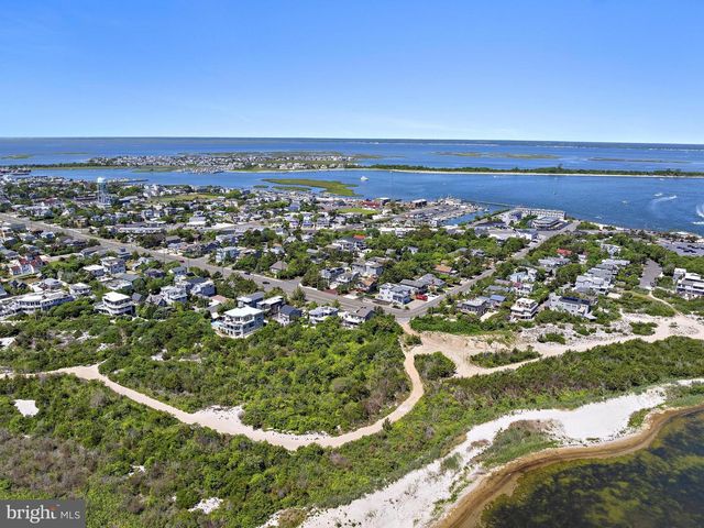 402 CENTRAL AVE, Barnegat Light, NJ 08006