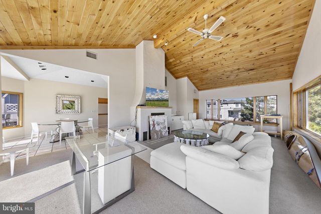 402 CENTRAL AVE, Barnegat Light, NJ 08006