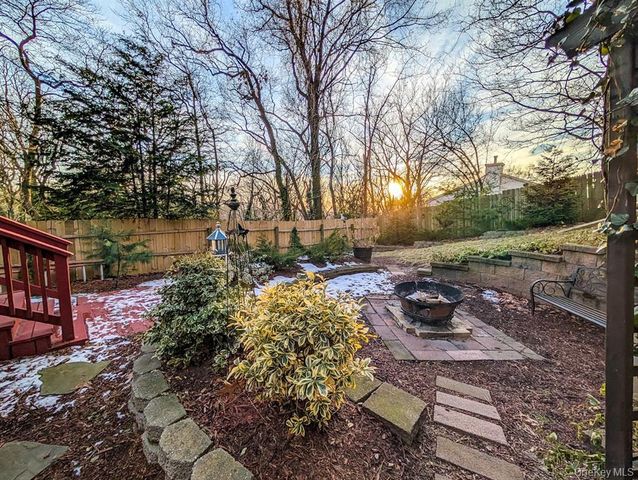 33 Park Drive, Rocky Point, NY 11778