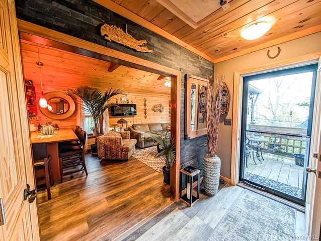 33 Park Drive, Rocky Point, NY 11778