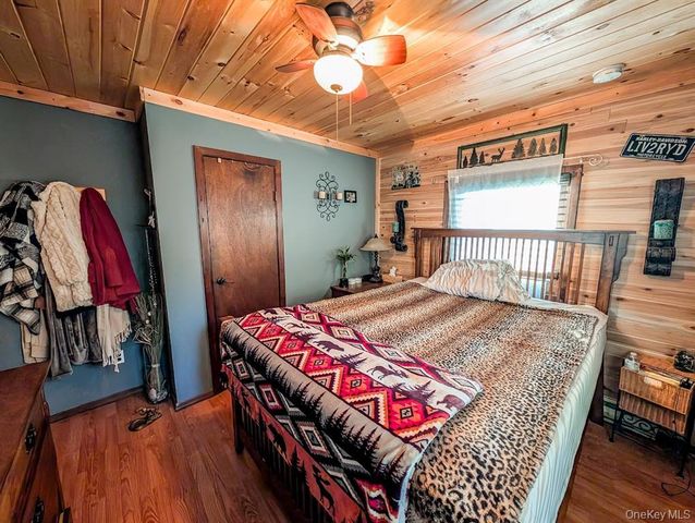 33 Park Drive, Rocky Point, NY 11778