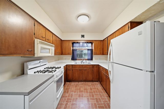 1230 Madison Drive, Adrian, MI 49221